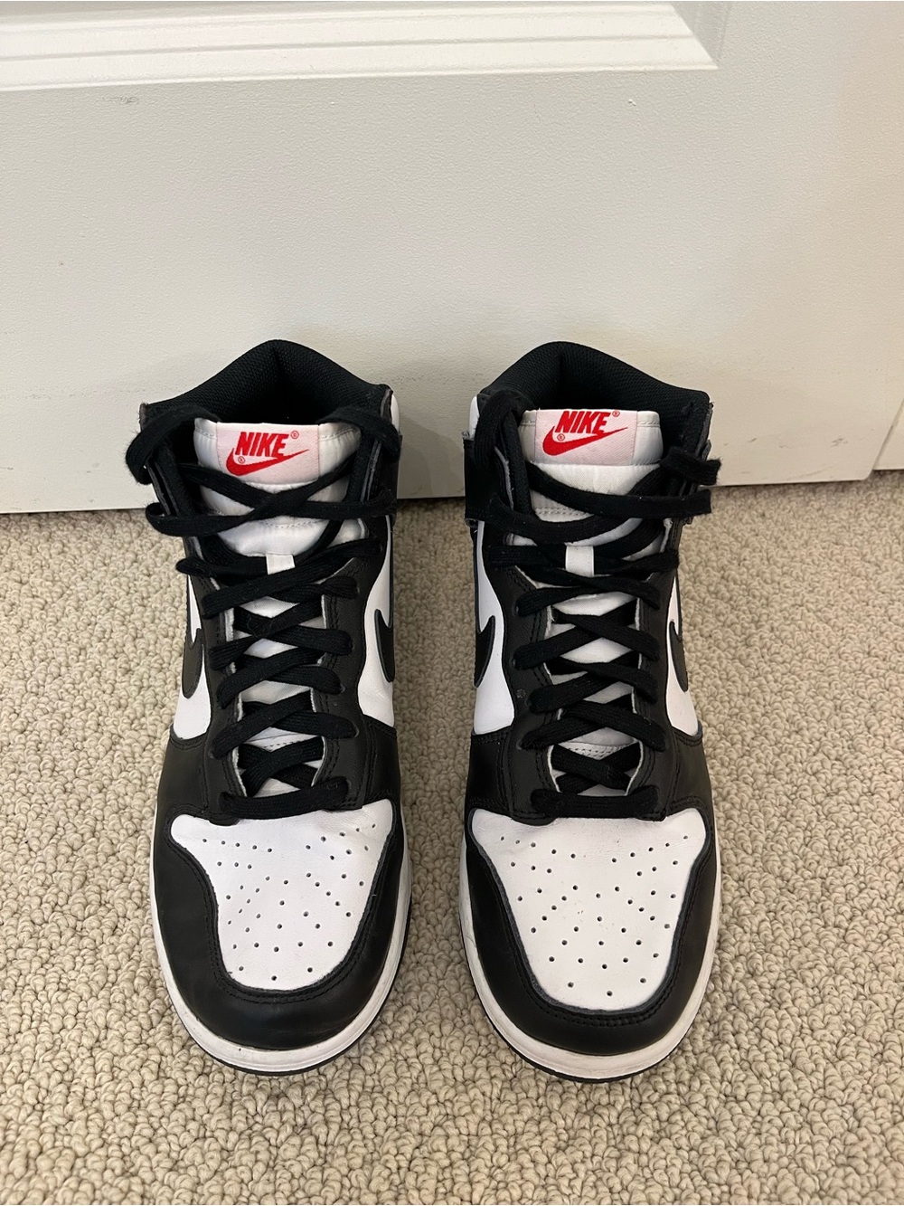 Nike High-Top Sneakers in Black and White - Picture 3 of 4